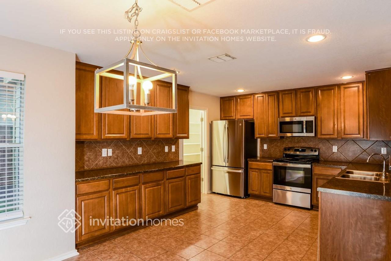 559 Red Quill Nest - Photo 5 of 15