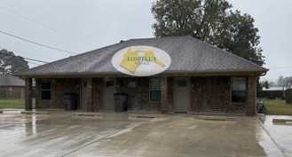 416 W Locust St - Photo 1 of 1