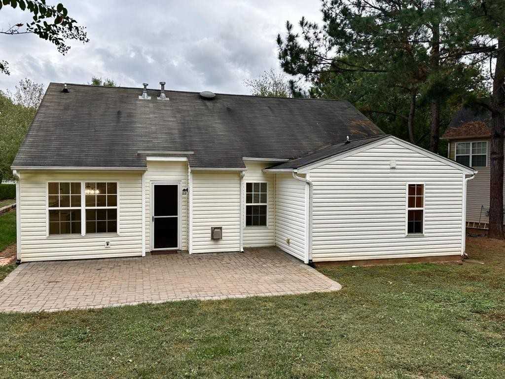 1888 Lillywood Ln - Photo 3 of 34