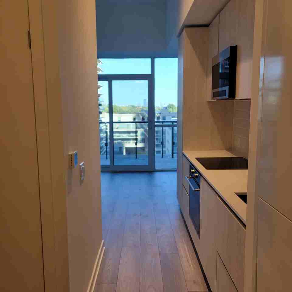 110 Broadway Avenue #611 - Photo 2 of 9