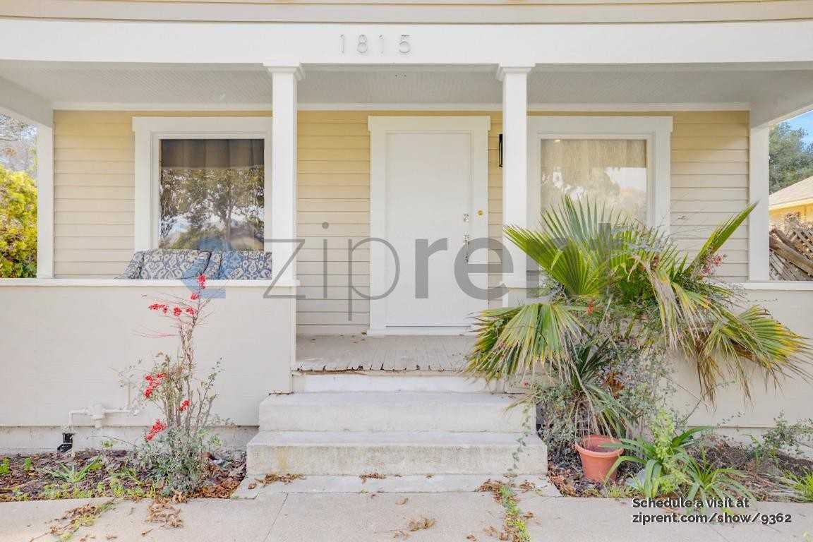 1815 San Andres St #A - Photo 4 of 29