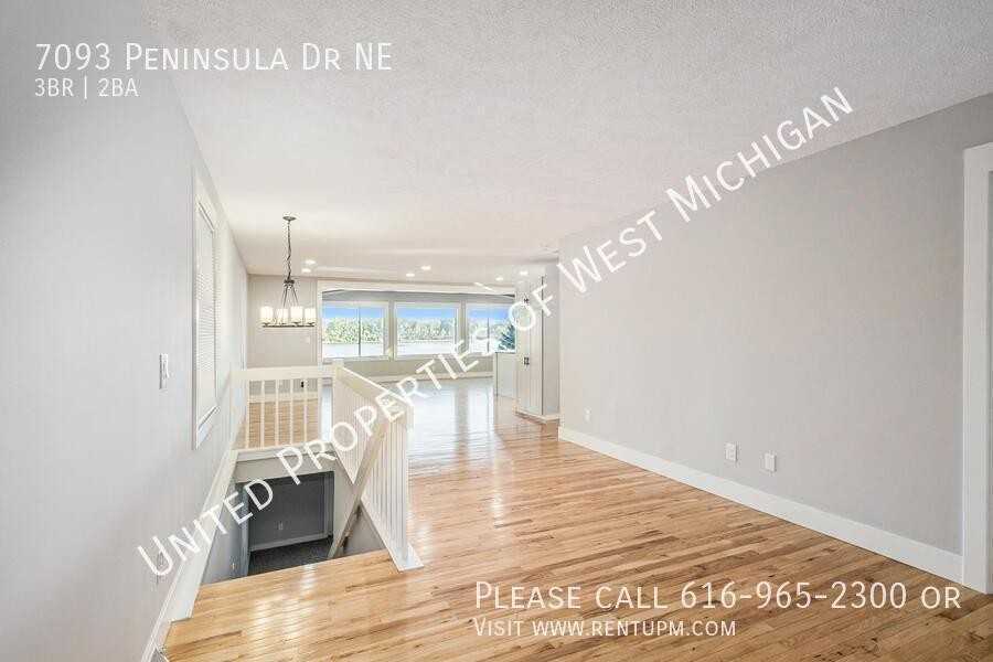 7093 Peninsula Dr Ne - Photo 3 of 19