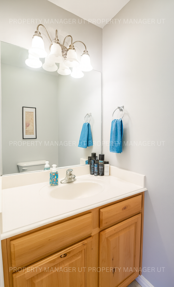 366 E 950 S #TH - Photo 6 of 15