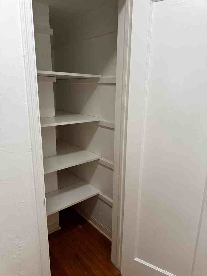 725 Ne 91st St #3 - Photo 3 of 19