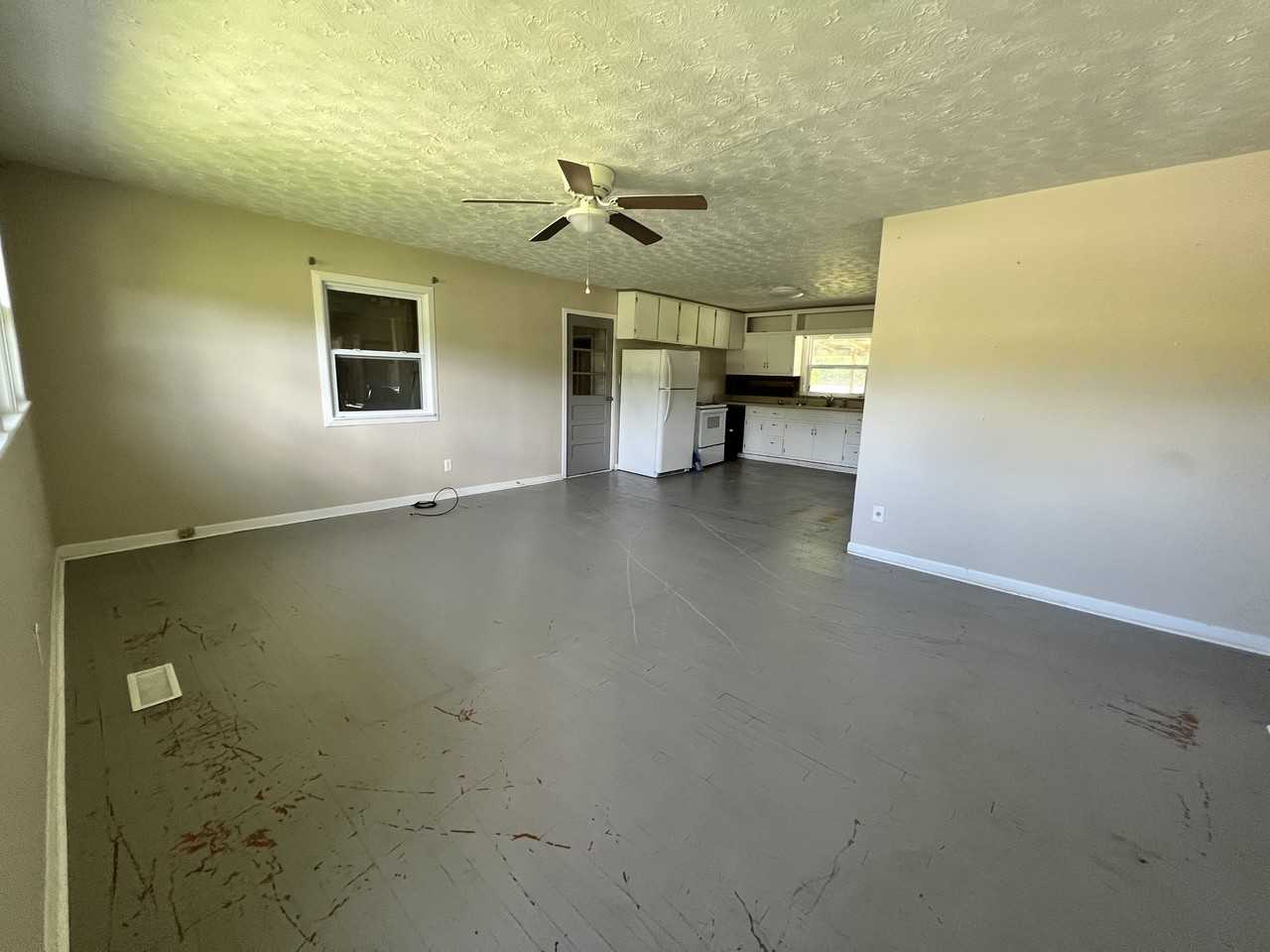 1469 Douglas Dam Rd - Photo 2 of 5