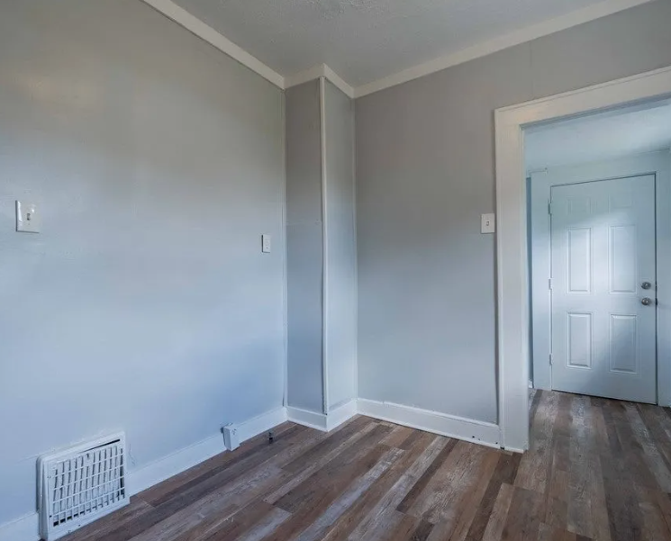 897 Peckham St #SFR - Photo 3 of 21