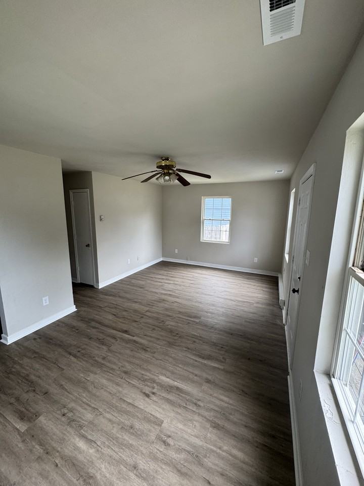 11638 Old Mountain Rd - Photo 4 of 6