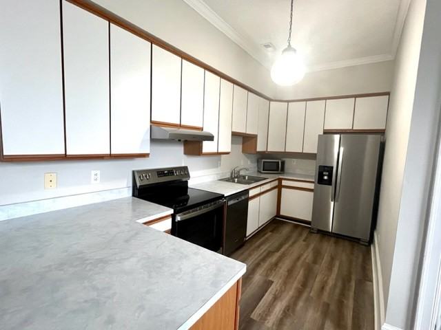 415 Broad St #A - Photo 3 of 10