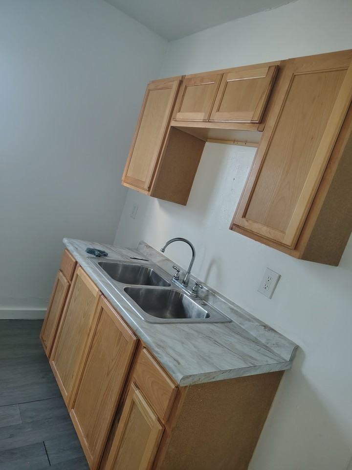 12705 Forest Ave - Photo 4 of 4