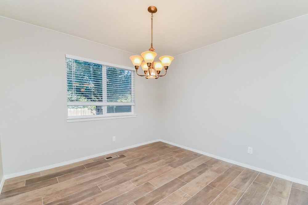 8633 Bellcove Cir - Photo 7 of 17