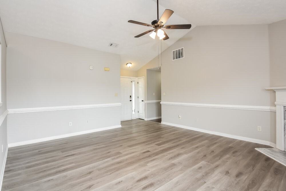480 Cedarhurst Rd - Photo 5 of 19