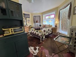 featured image of 425 Furnished Units W Kitchenettess Washington St