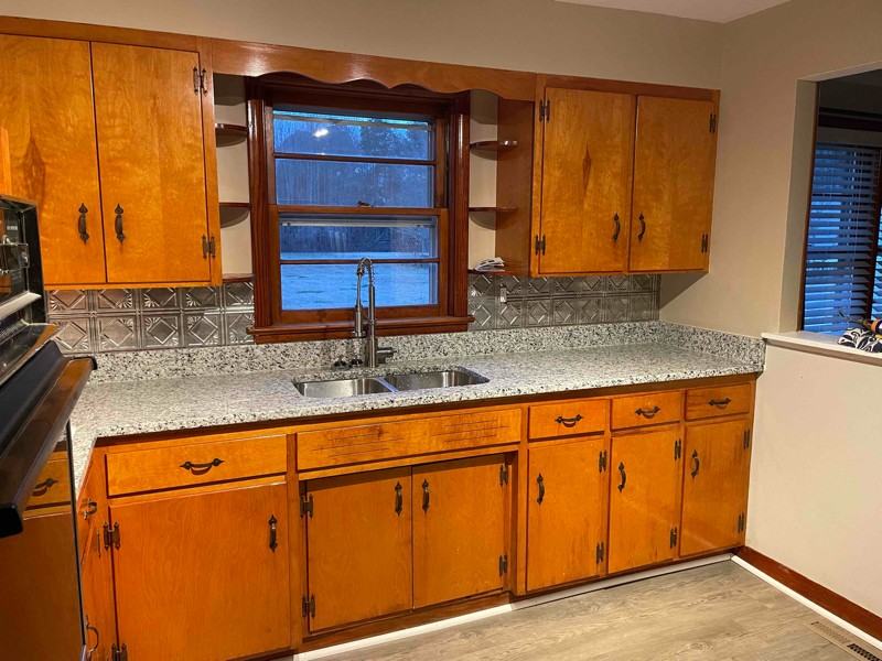 133 Gordon Dr - Photo 2 of 14