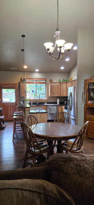 4026 Moonstone Dr - Photo 6 of 10