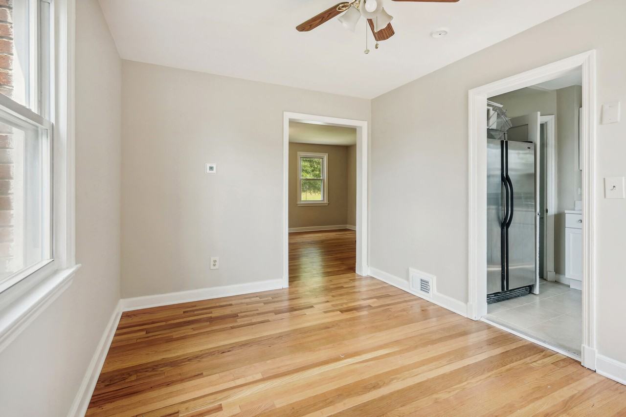 5053 11th St Ne - Photo 7 of 26