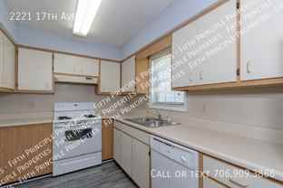 2221 17th Ave - Photo 1 of 1