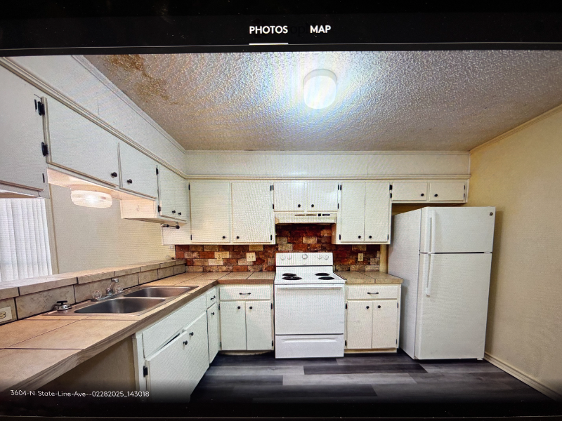 116 E 37th St #1 - Photo 3 of 9