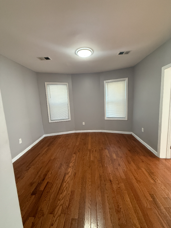 104 S 12th St #3 - Photo 7 of 11