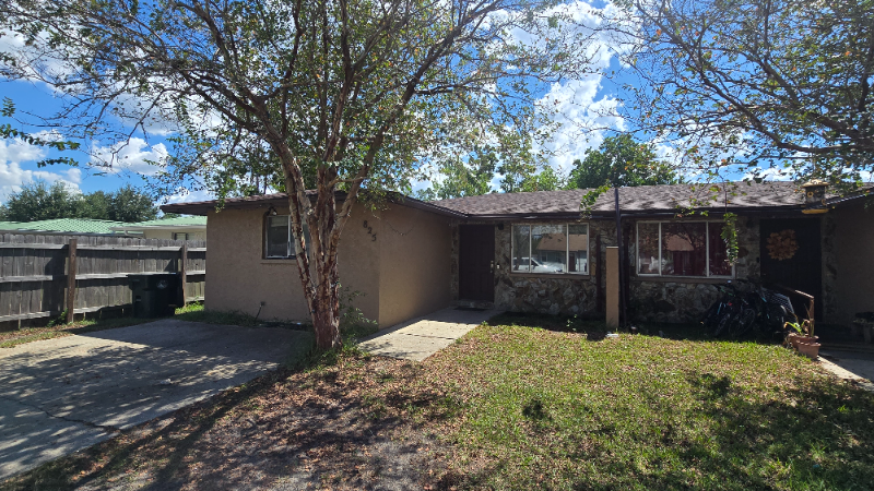 825 Bradley Cir - Photo 2 of 20
