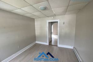 featured image of 582 Sunbury St #2