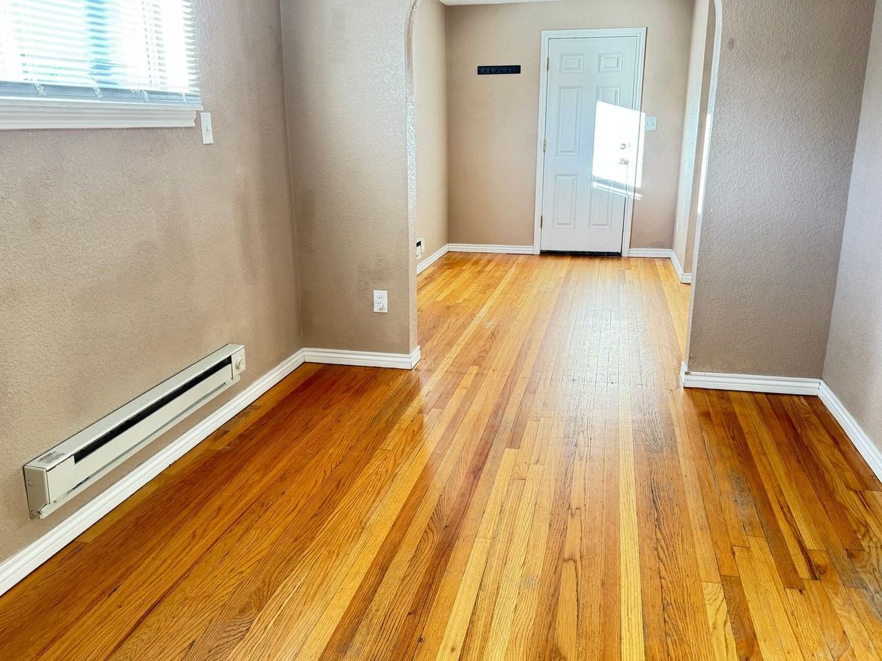 2509 Bent Ave - Photo 4 of 16
