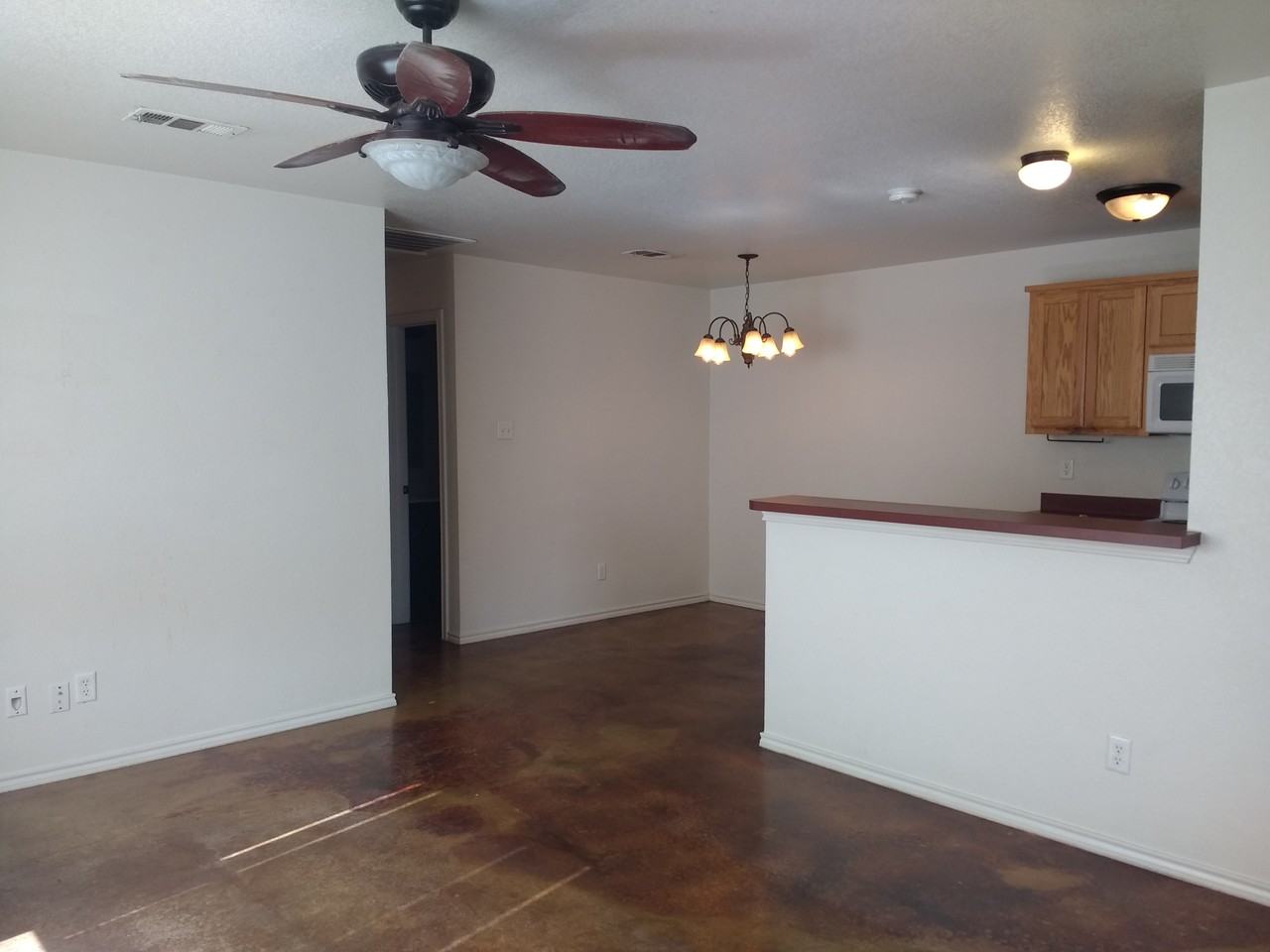 8124 Doreen Ave - Photo 5 of 9