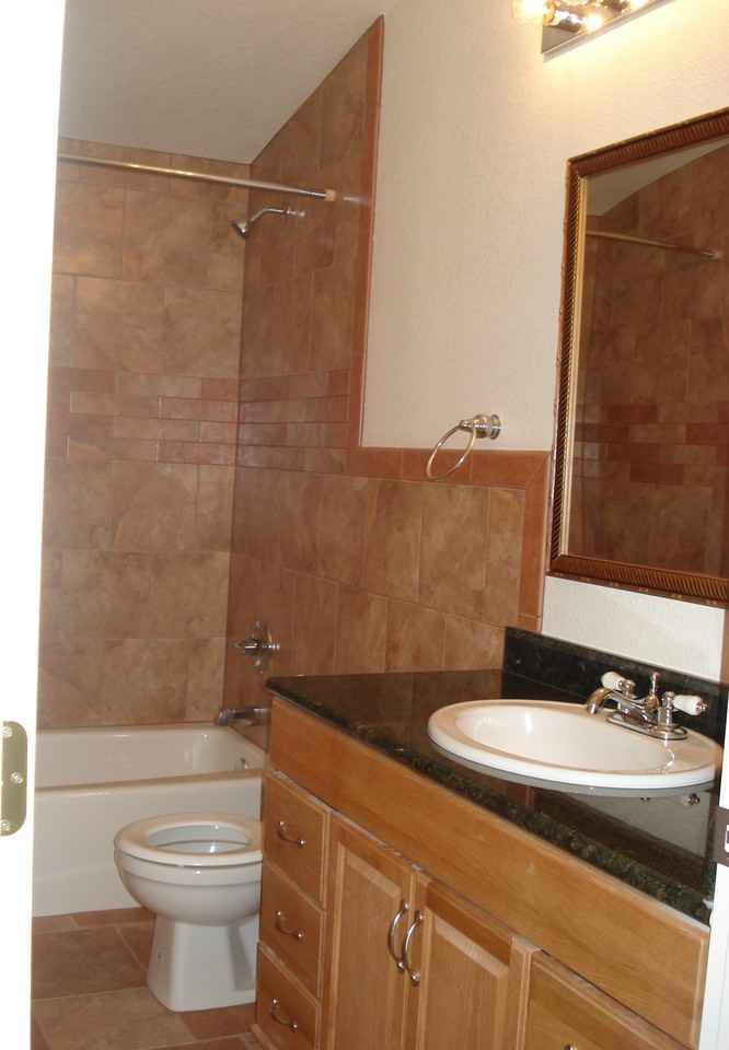 703 S Fruitland Dr #NA - Photo 4 of 10