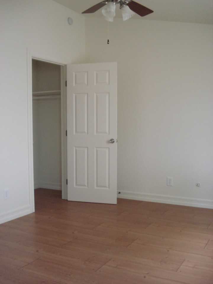 703 S Fruitland Dr #NA - Photo 7 of 10