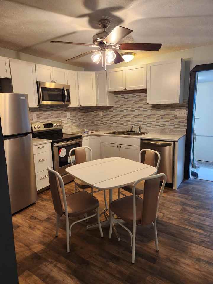 117 W Piedmont St #NA - Photo 3 of 14