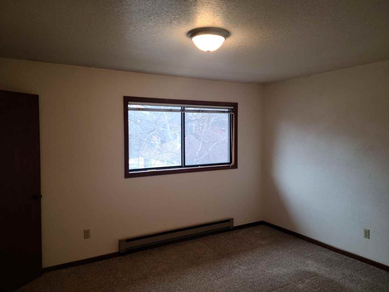 844 Terry Ave #844 - Photo 5 of 11