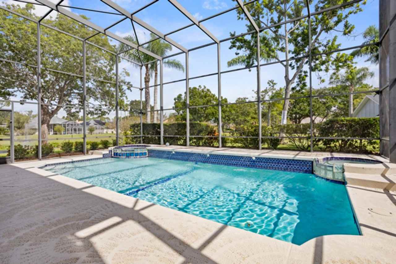 2949 Zaharias Dr - Photo 3 of 30