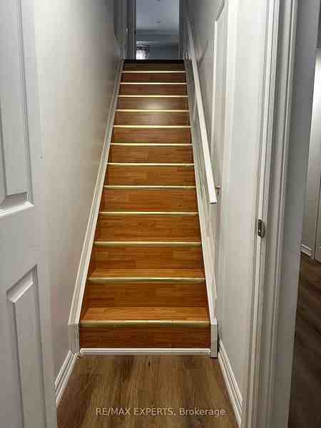 133 Adventure Crescent - Photo 2 of 13