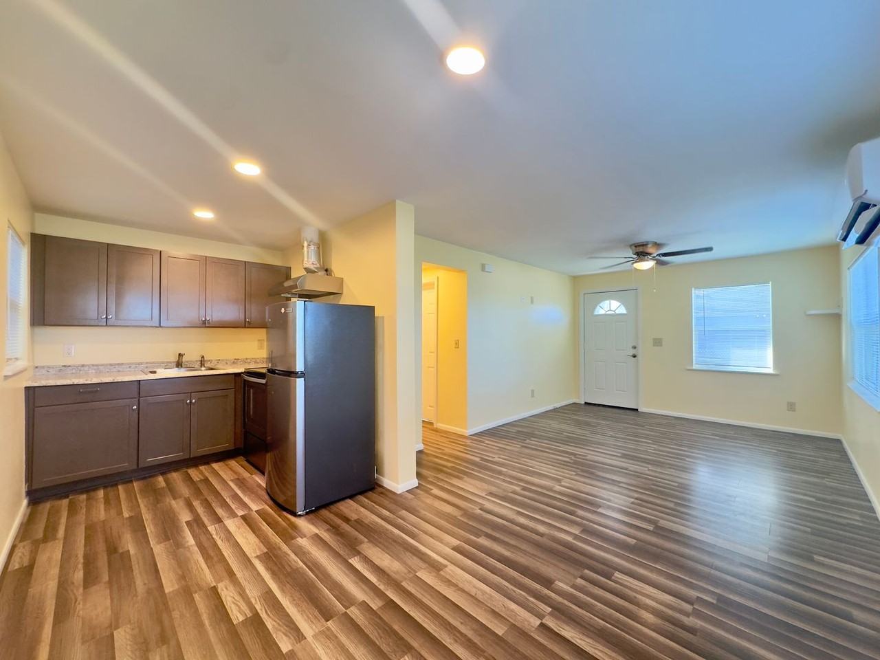 205 Fern Dr Apt A - Photo 7 of 24