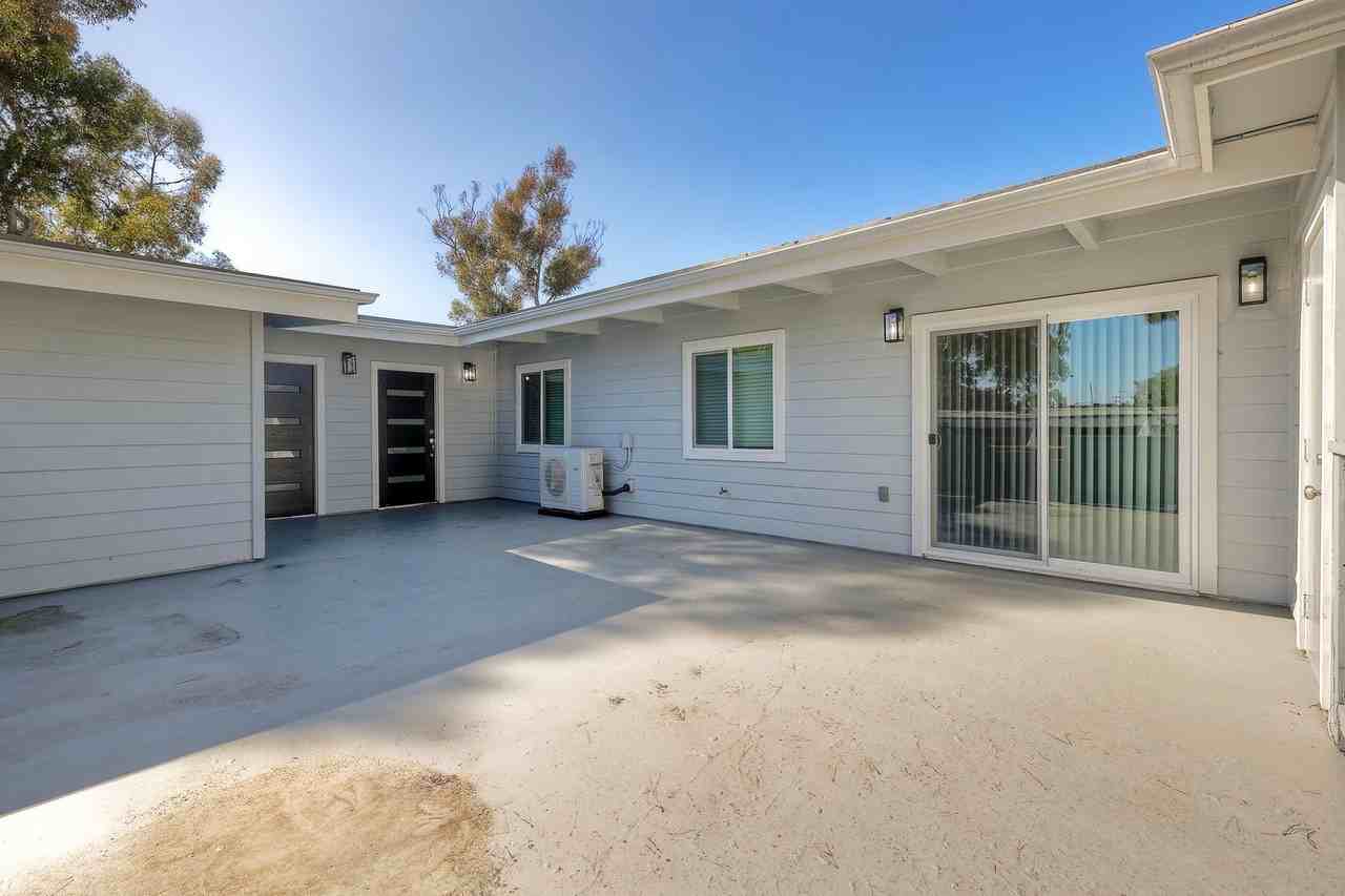 Club View Terrace - Photo 3 of 43