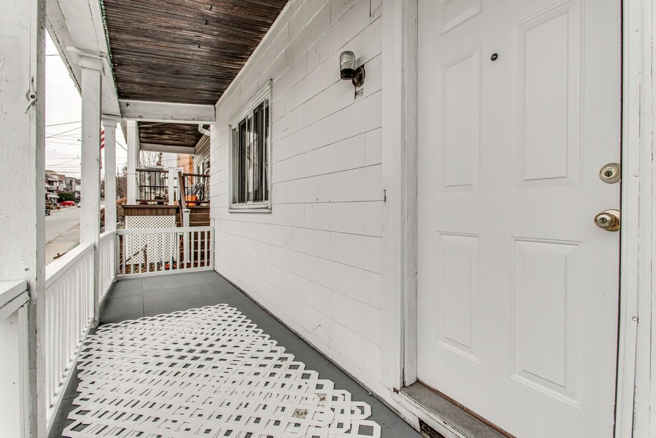 1511 Rutherford Ave - Photo 5 of 31