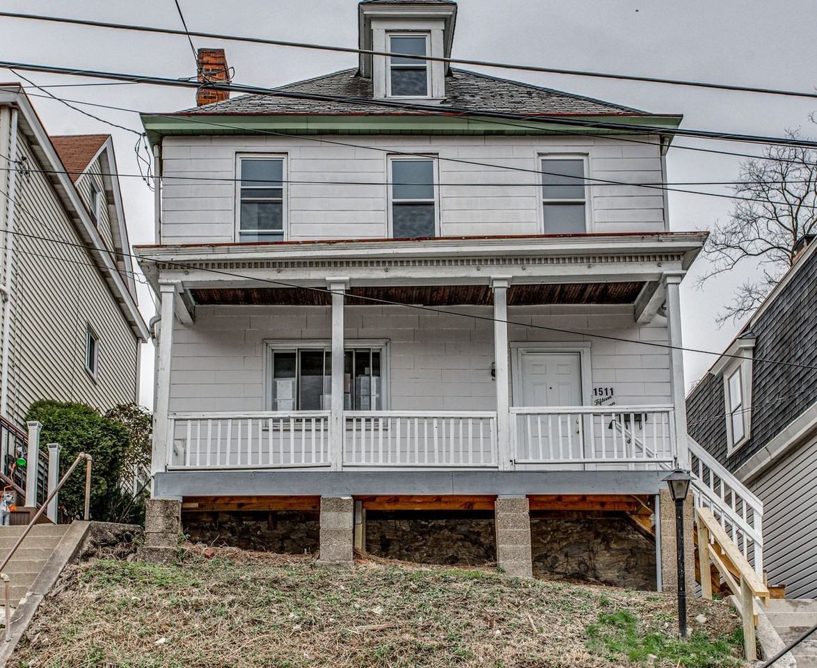 1511 Rutherford Ave - Photo 4 of 31