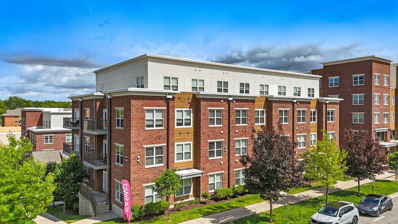 DPI602 - Dubuque Street Condos - Photo 5 of 31