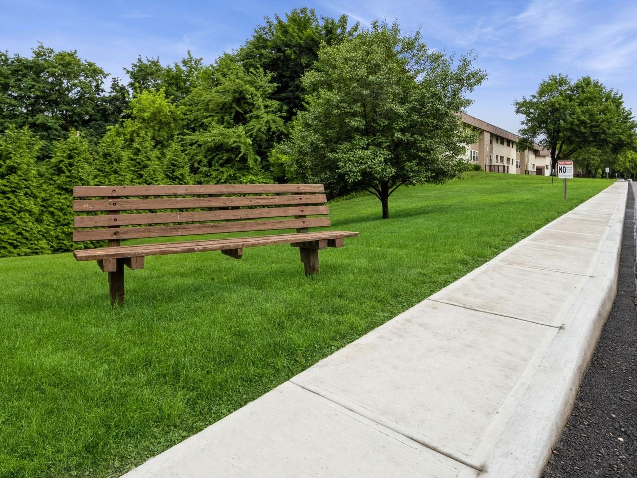 Village Crest Apartments - Photo 7 of 7