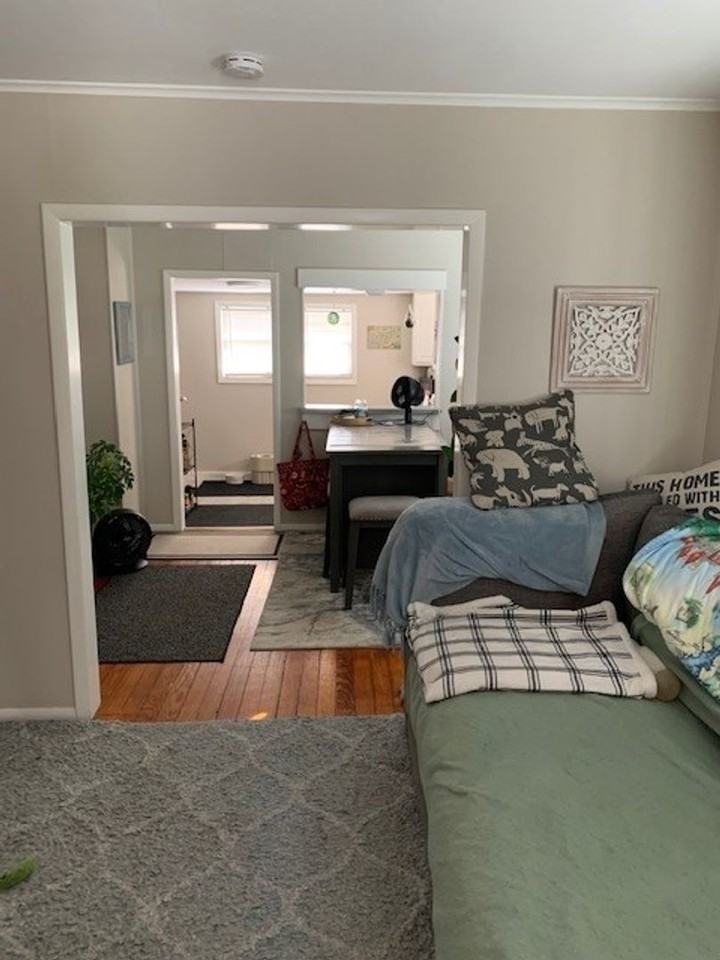 324 Fairmount Ave - Photo 5 of 10