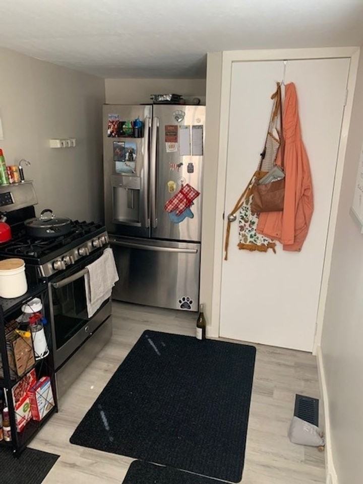 324 Fairmount Ave - Photo 7 of 10