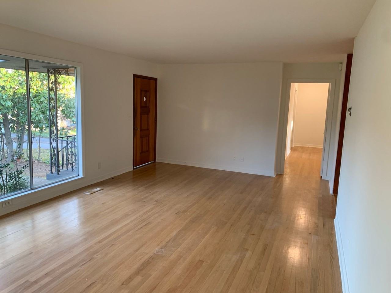 3618 Sunrise Ter - Photo 4 of 17