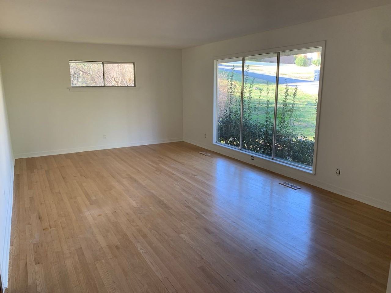 3618 Sunrise Ter - Photo 5 of 17