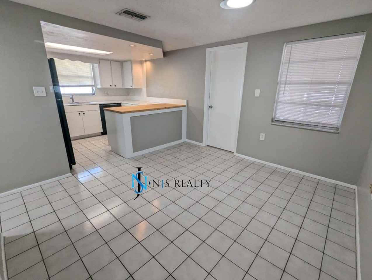 7501 San Moritz Dr - Photo 6 of 21