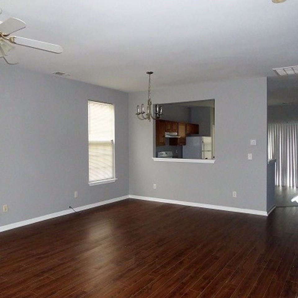 208 Bedwin Ct - Photo 4 of 26