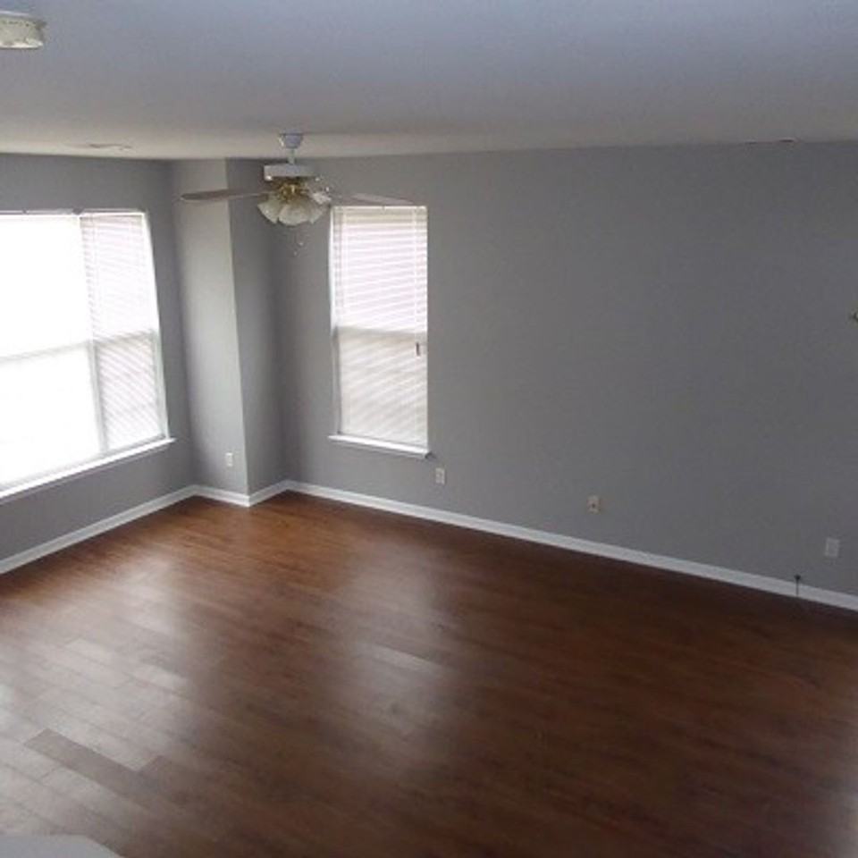 208 Bedwin Ct - Photo 7 of 26