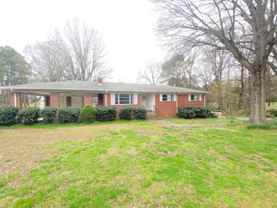 227 Parkwood Dr Nw - Photo 1 of 1