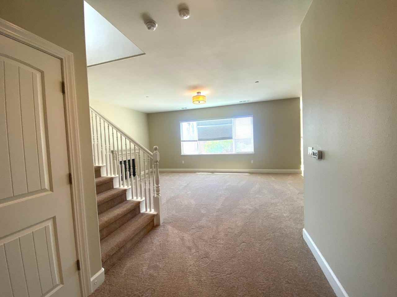 2600 Whitehorse Way - Photo 2 of 36
