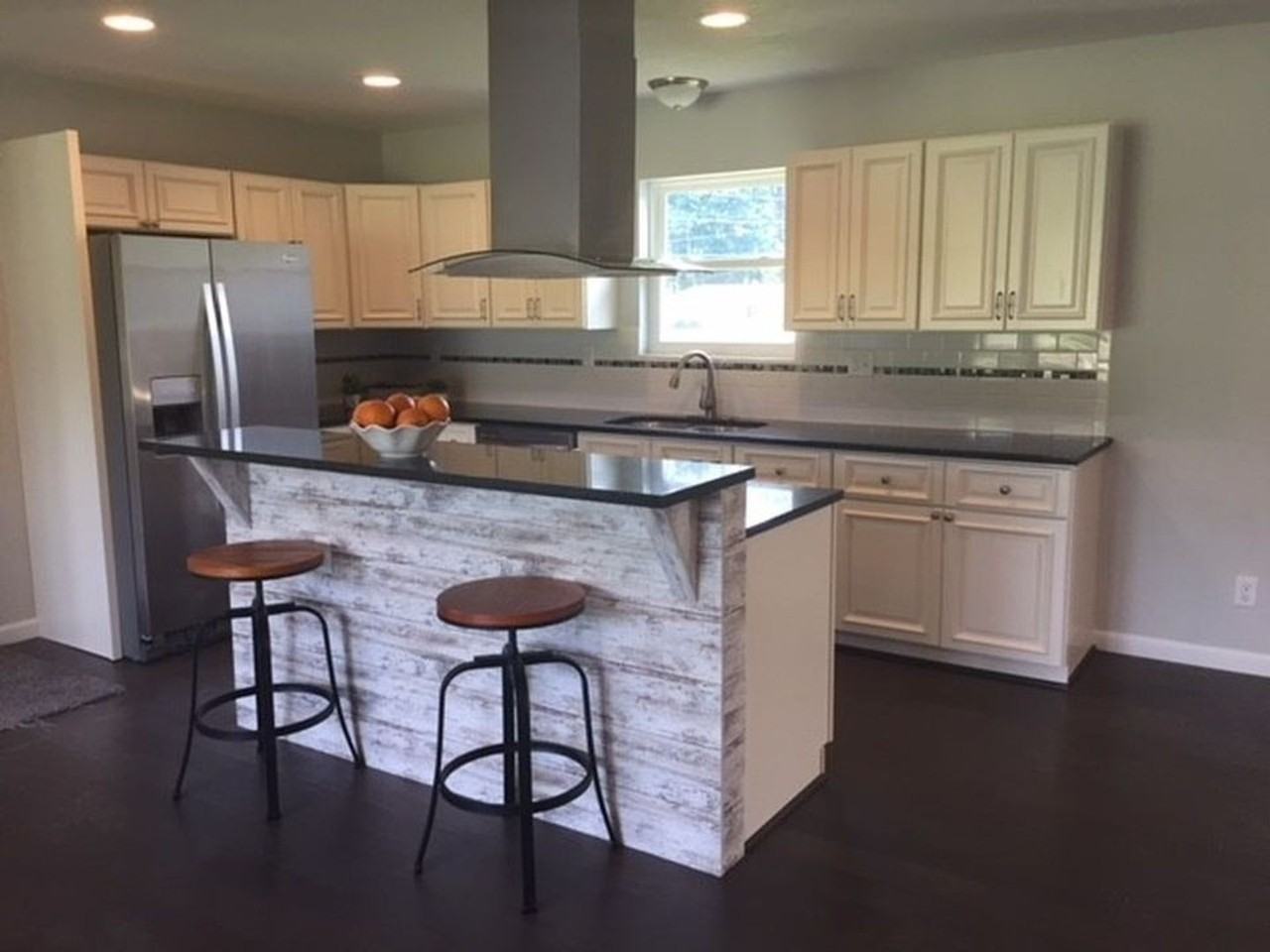 1947 E Wade Rd - Photo 3 of 50