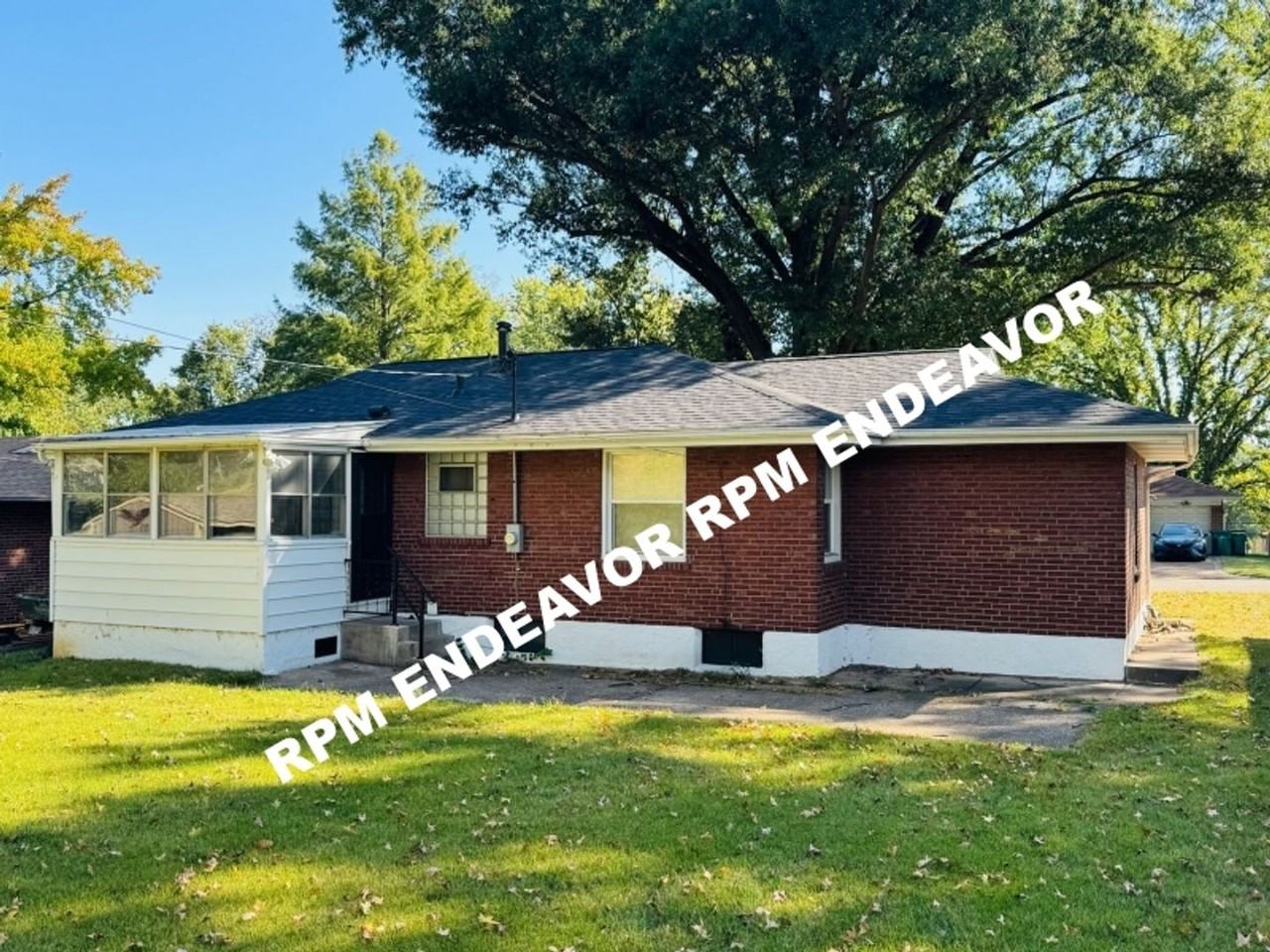 9921 Delhi Dr - Photo 3 of 18