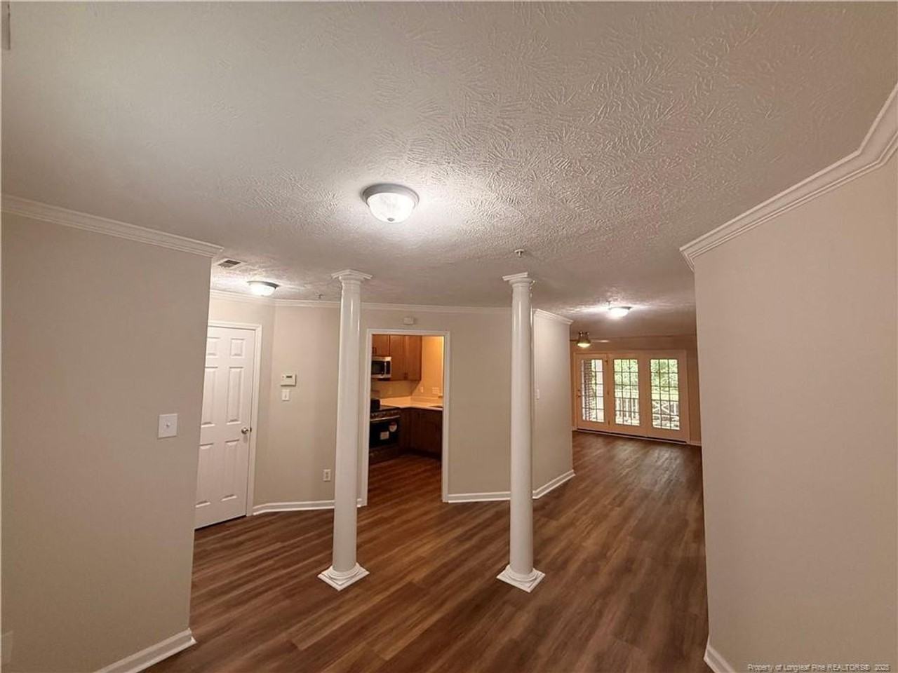 412 Bubble Creek Ct - Photo 3 of 16